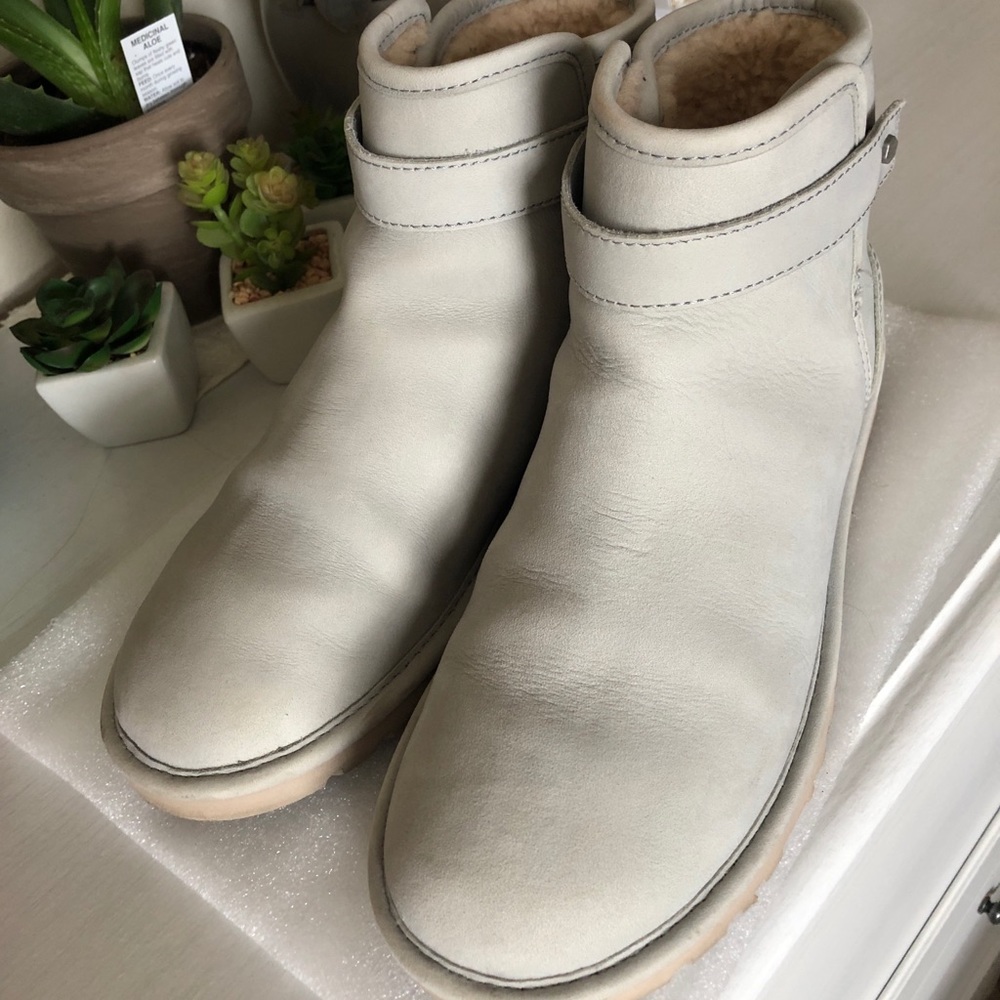 UGG Australia Rella ankle boots